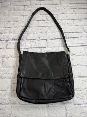 Mens or Women’s  Black Leather Messenger Bag with Flap Closure
